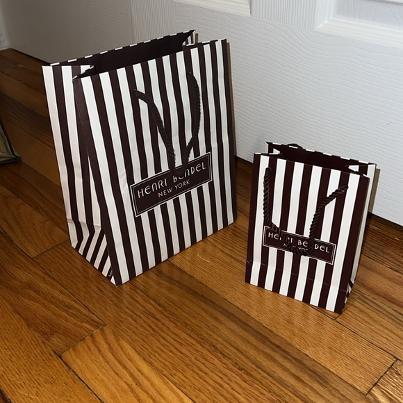 Henri Bendel Paper Shopping Bags - Picture 3 of 3